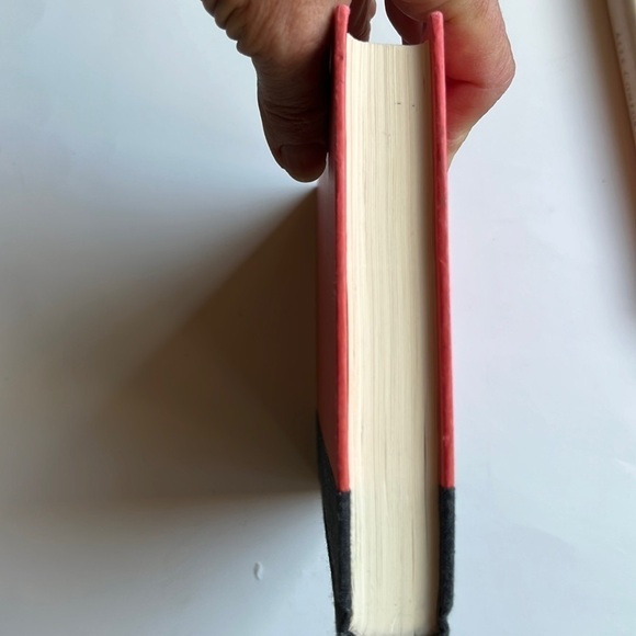 Book - Ordinary Women Extraordinary Sex - Picture 12 of 13